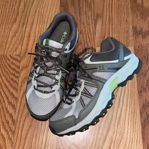 Columbia woman’s shoes